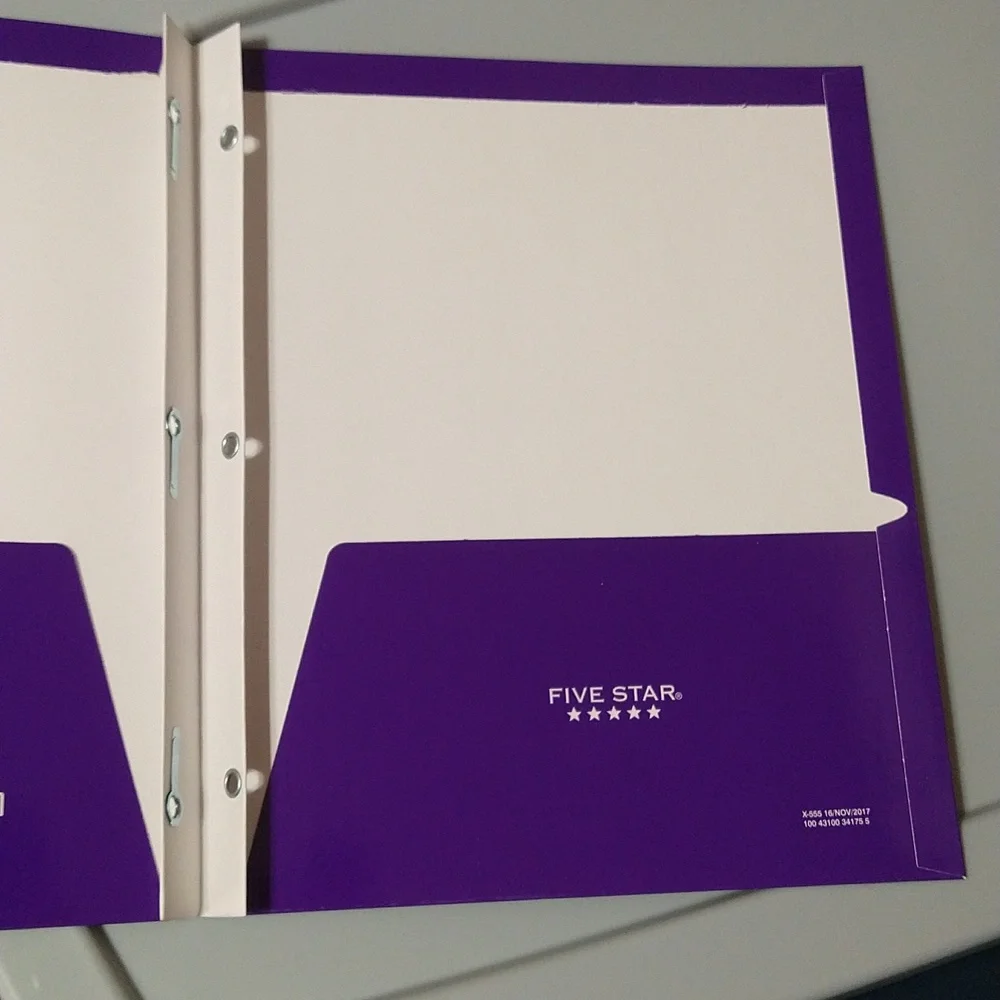 ✨10/$10✨ ~ Mead Five Star Paper Pocket & Prong Folder